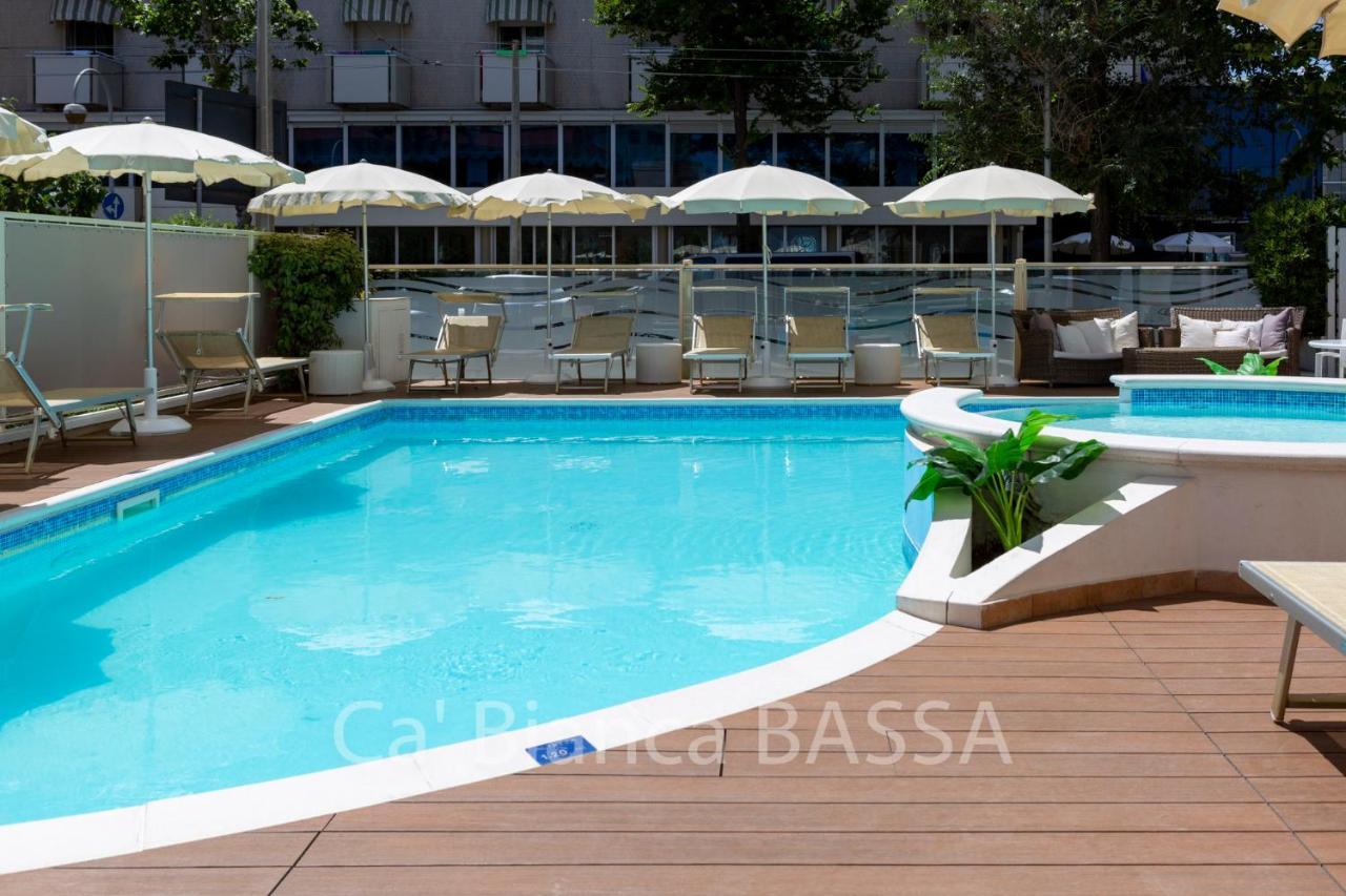 Hotel Ca' Bianca Riccione Exterior photo